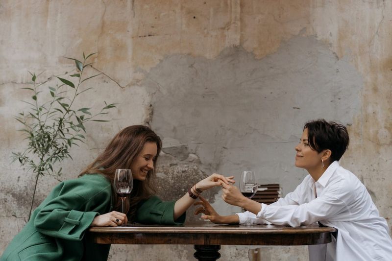 Pros and Cons of Dating Asian Females: What You Required to Know